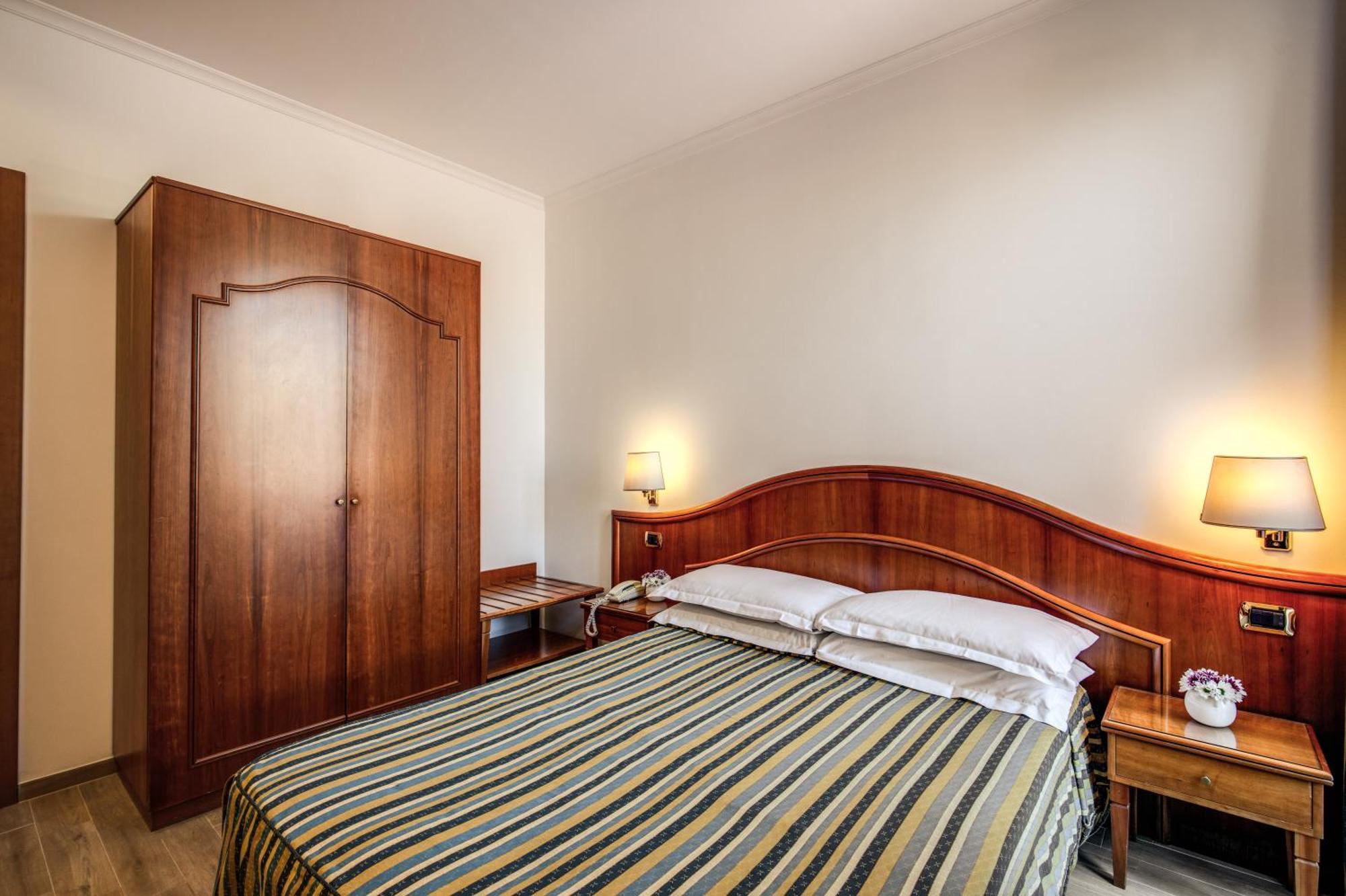 Hotel Villafranca Rome Exterior photo