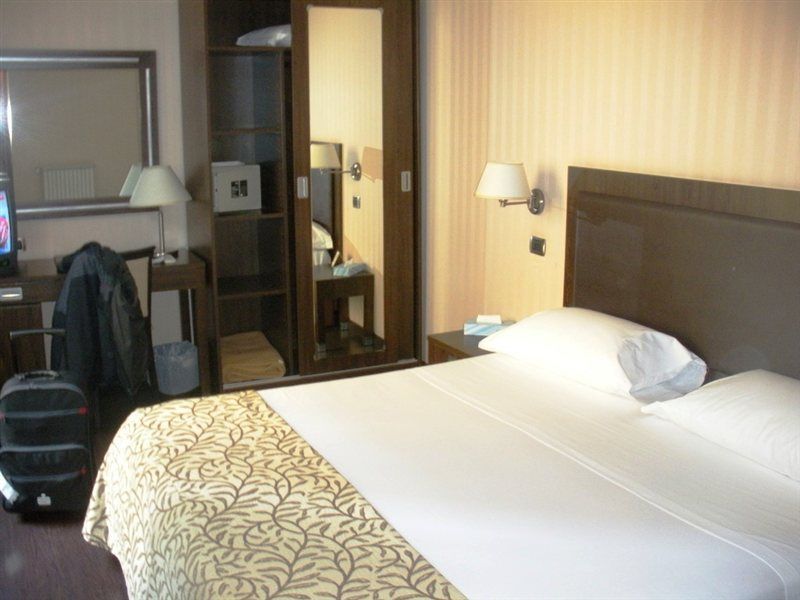 Hotel Villafranca Rome Exterior photo